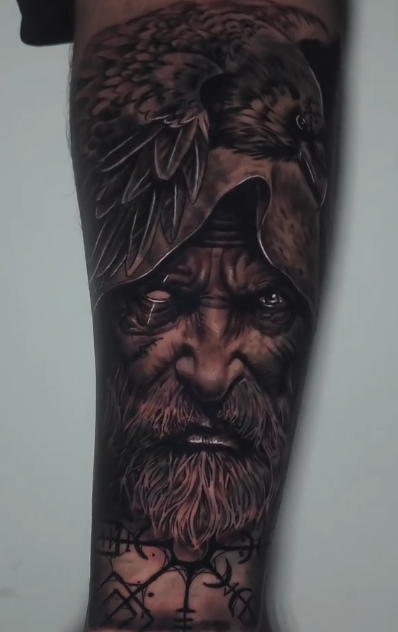 Tatuagem de Odin no estilo Mitologia