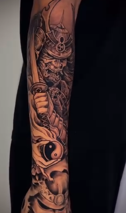 Tatuagem de Samurai no estilo Oriental