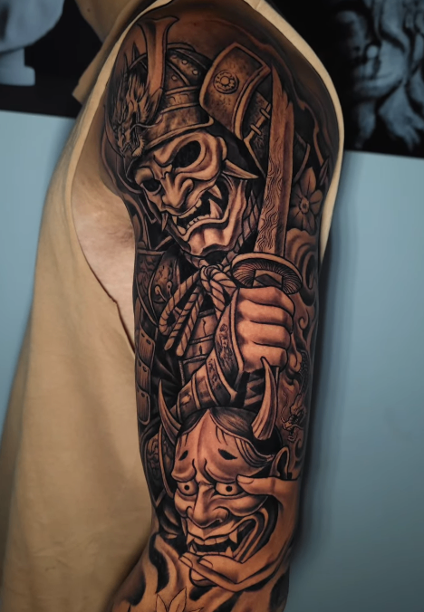 Tatuagem de Samurai & Hannya no estilo Oriental